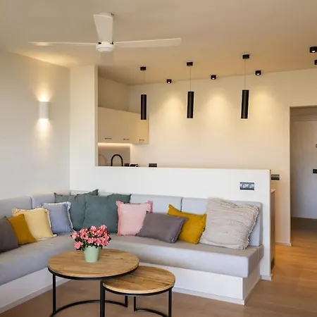 Apartment Alta House Sa Blava